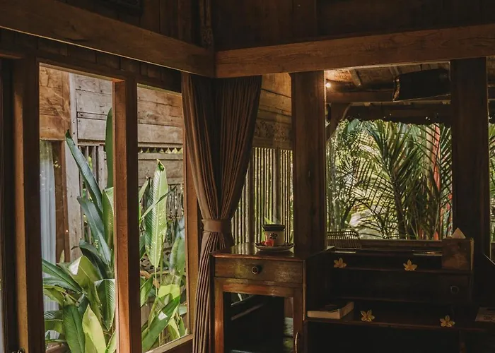 Umakayu Joglo - Boutique Canggu